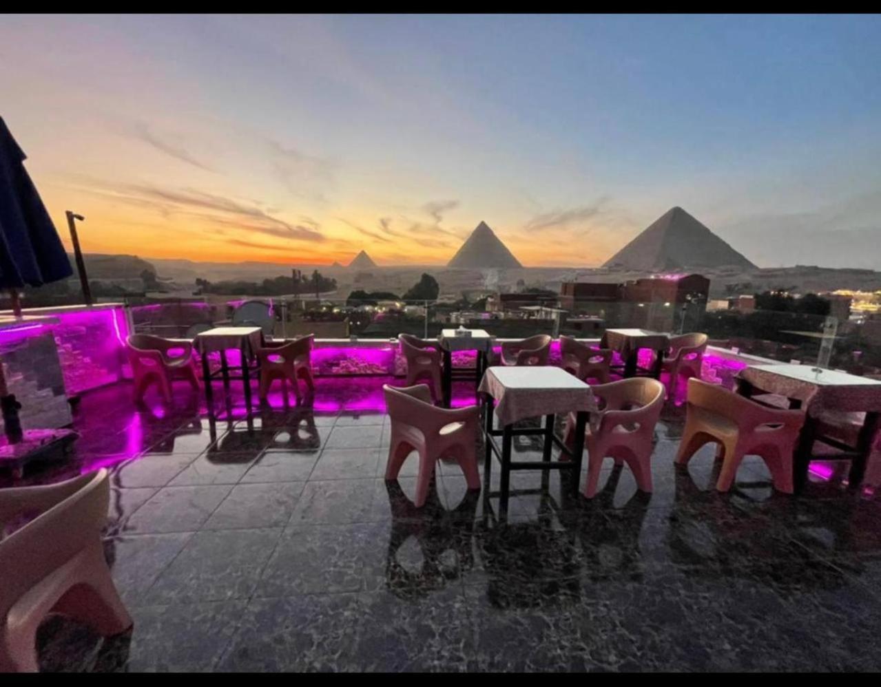 Pyramids And Sphinx Hotel Kafret el-Gabal Екстериор снимка