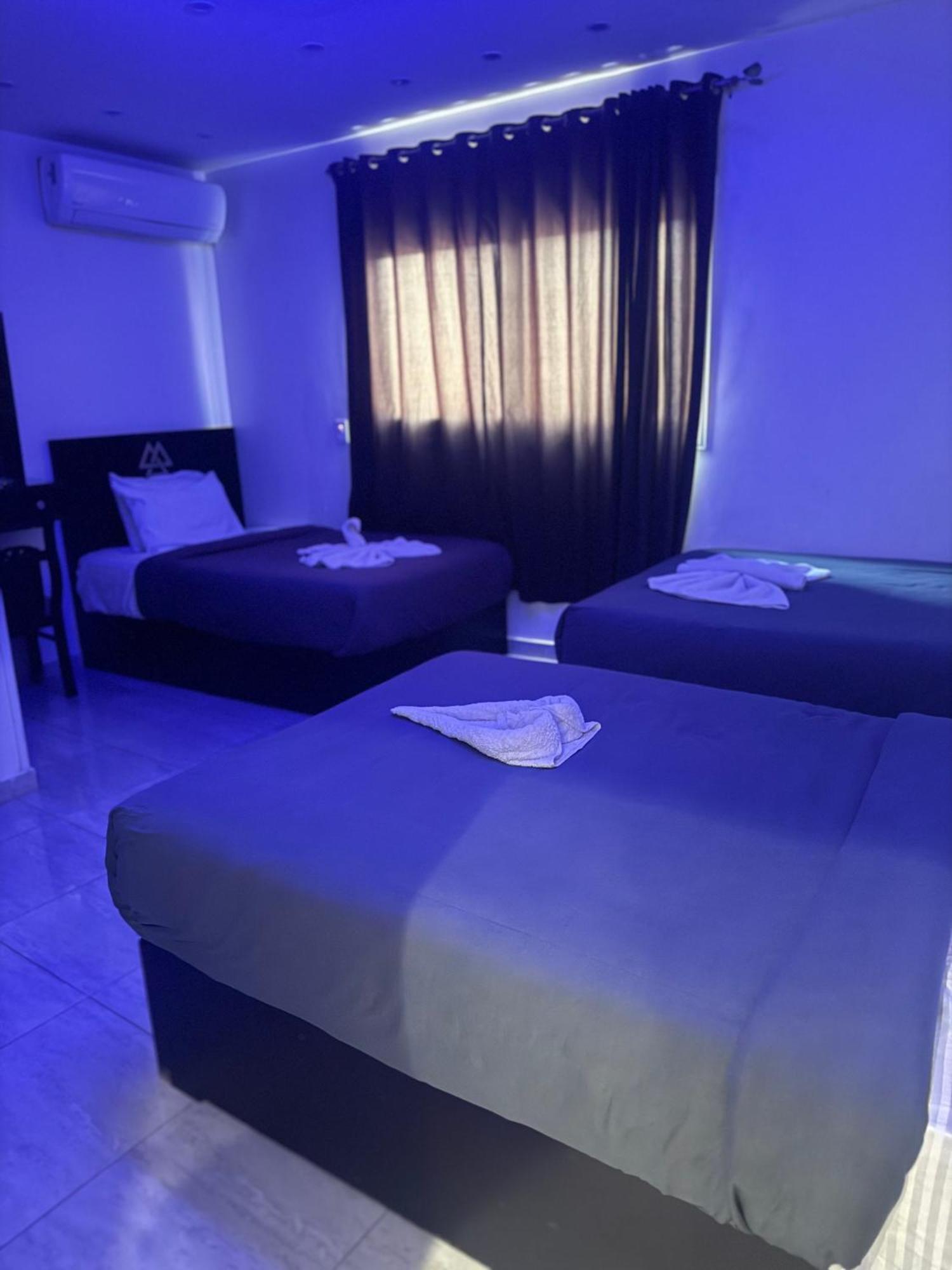 Pyramids And Sphinx Hotel Kafret el-Gabal Екстериор снимка