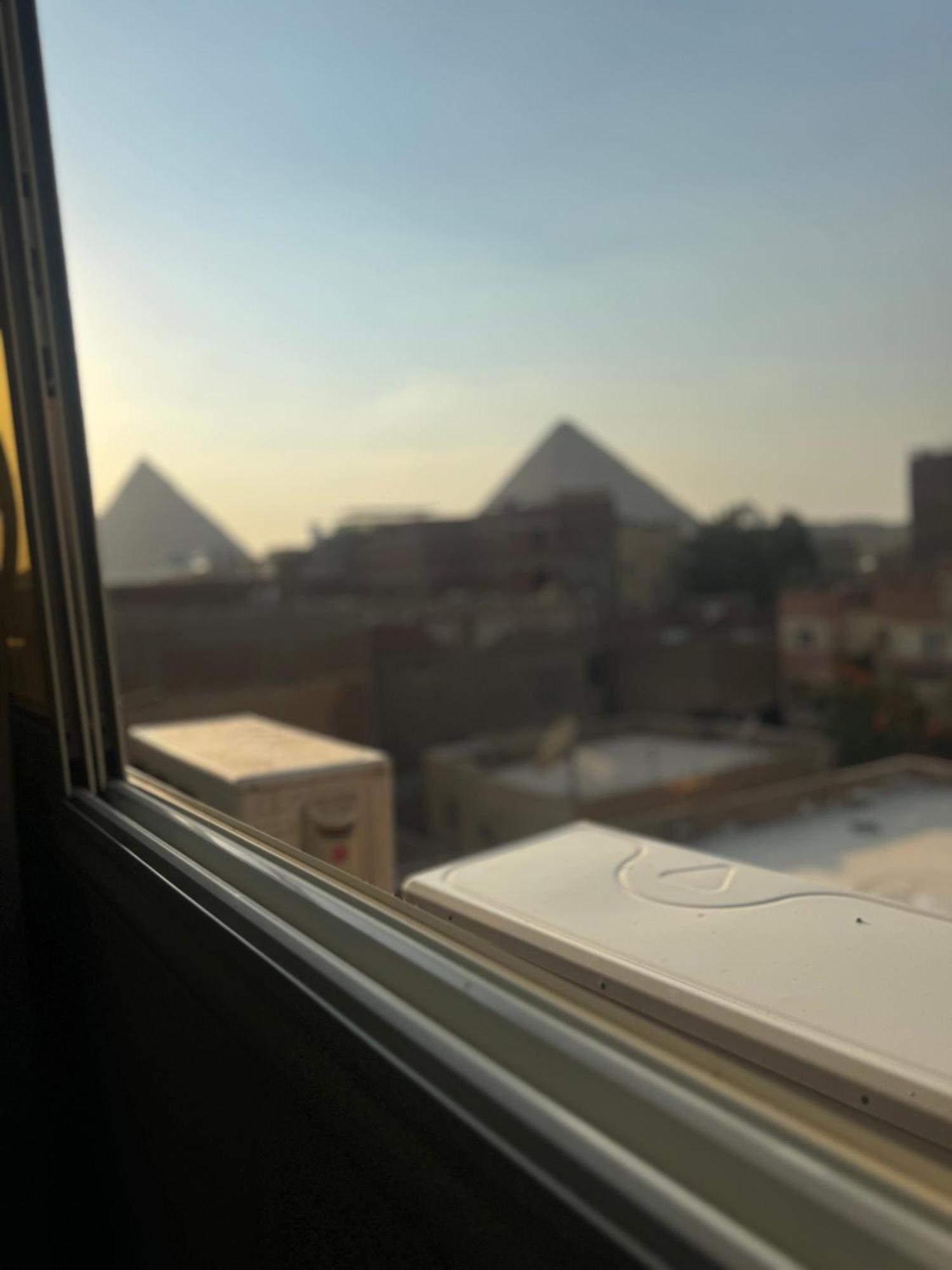 Pyramids And Sphinx Hotel Kafret el-Gabal Екстериор снимка