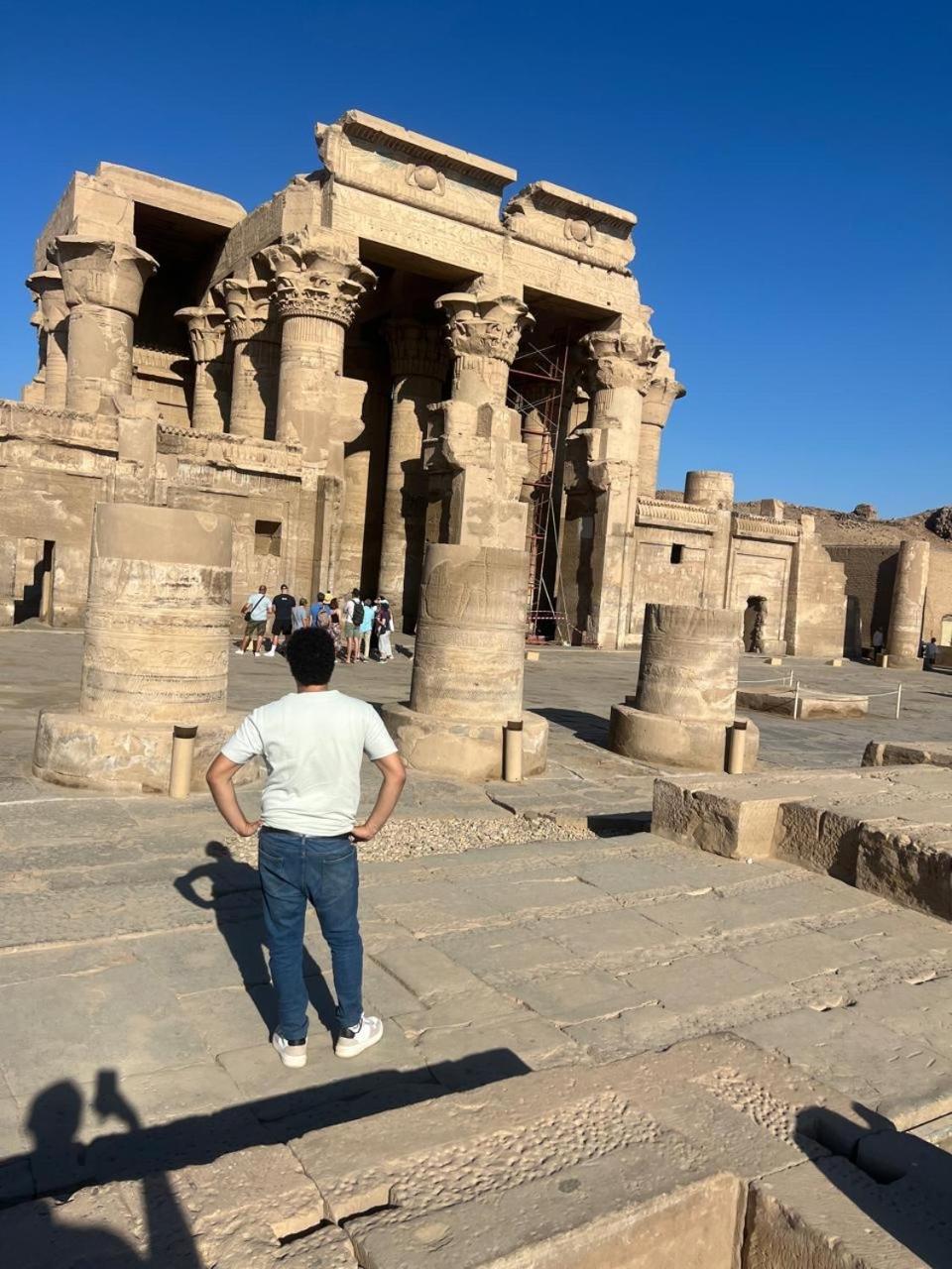 Pyramids And Sphinx Hotel Kafret el-Gabal Екстериор снимка